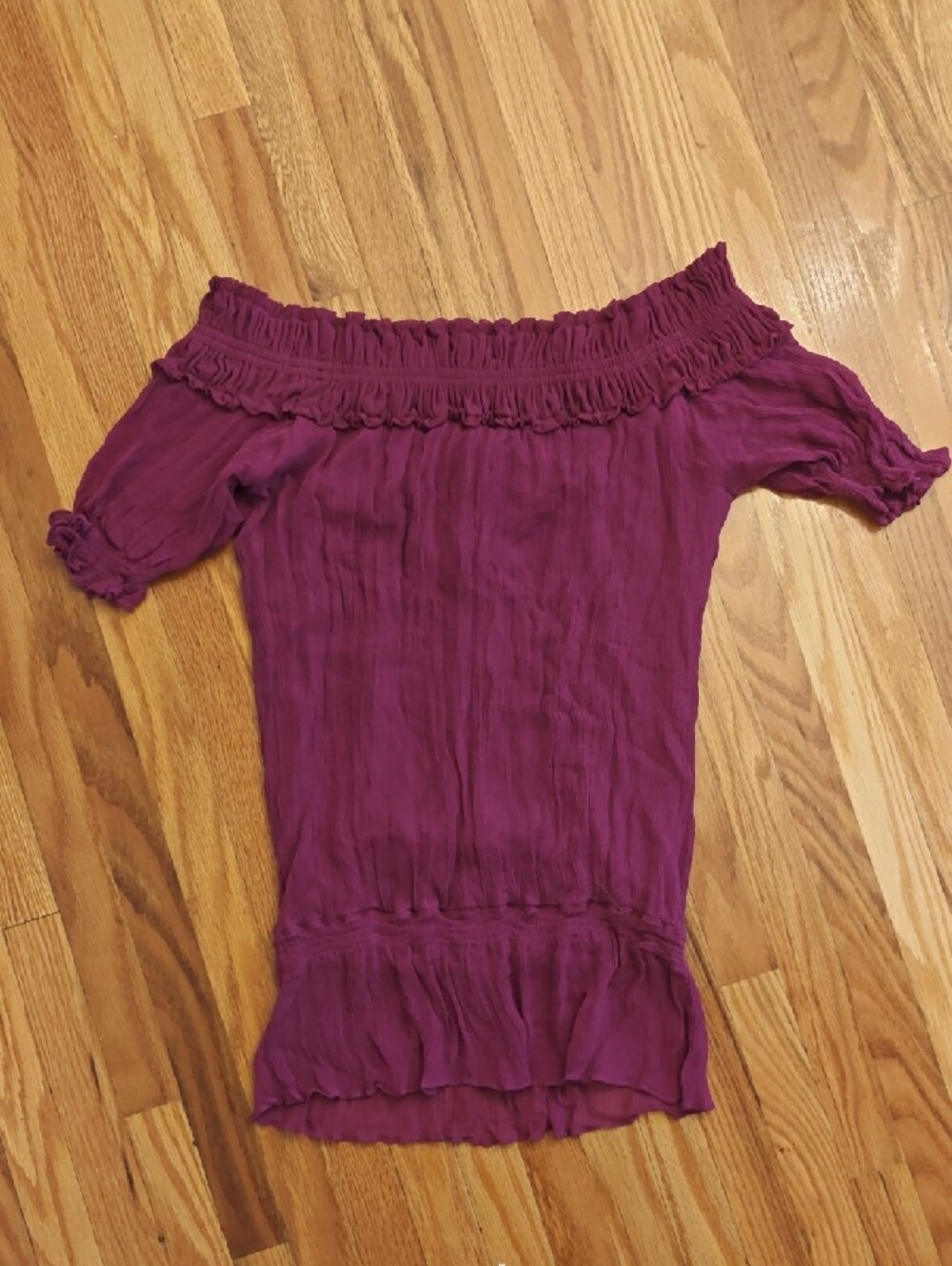 Marciano Off-Shoulder Ruffled Purple Top - Picture 3 of 3